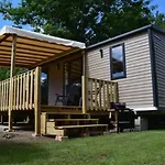 Campingplatz Zecamping 4 Etoiles Familial Pet Friendly Anime Piscine Chauffee *