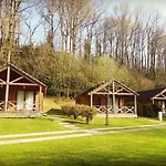Zecamping 4 Etoiles Familial Pet Friendly Anime Piscine Chauffee Campingplatz Aramits