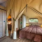 Zecamping 4 Etoiles Familial Pet Friendly Anime Piscine Chauffee Campingplatz *