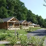 Campingplatz Zecamping 4 Etoiles Familial Pet Friendly Anime Piscine Chauffee
