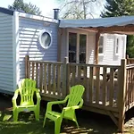 Zecamping 4 Etoiles Familial Pet Friendly Anime Piscine Chauffee مكان تخييم *