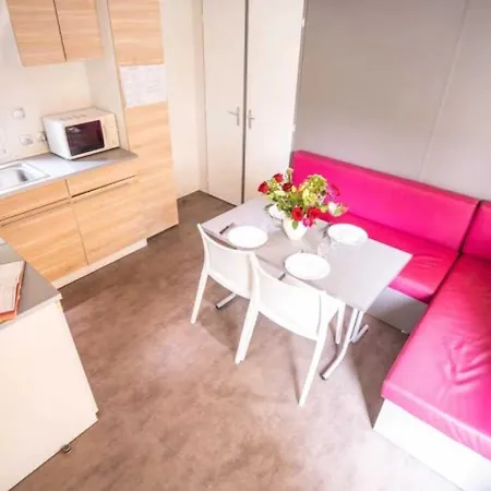 4 Etoiles - Piscine - Ccbabhc Camping *