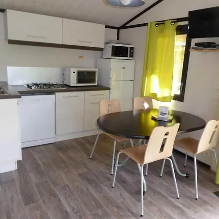 Camping 4 Etoiles - Piscine - Ccbabhc Aramits