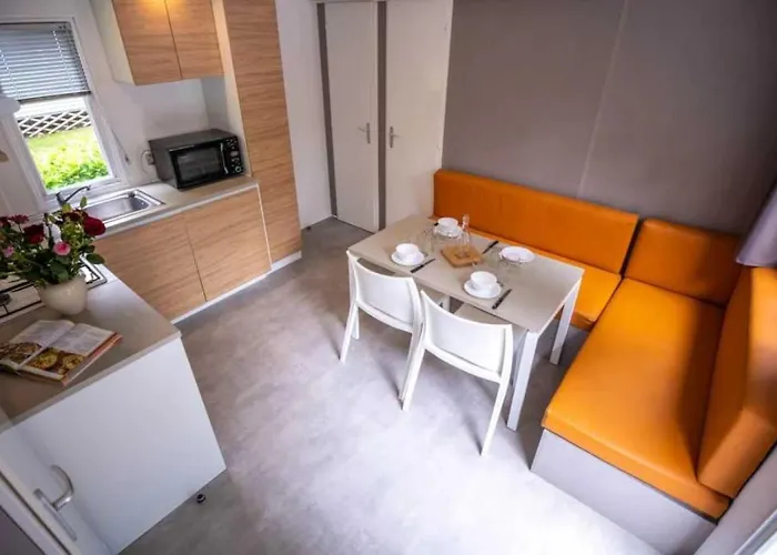 Kamp alanı Zecamping 4 Etoiles Familial Pet Friendly Anime Piscine Chauffee *
