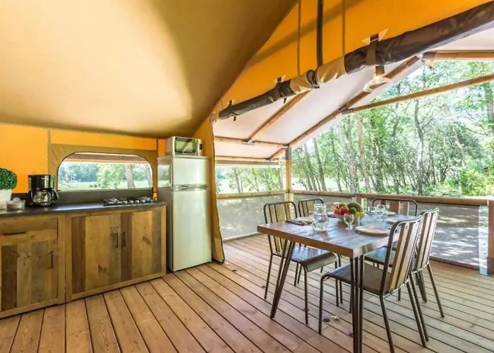 Kamp alanı Zecamping 4 Etoiles Familial Pet Friendly Anime Piscine Chauffee Aramits