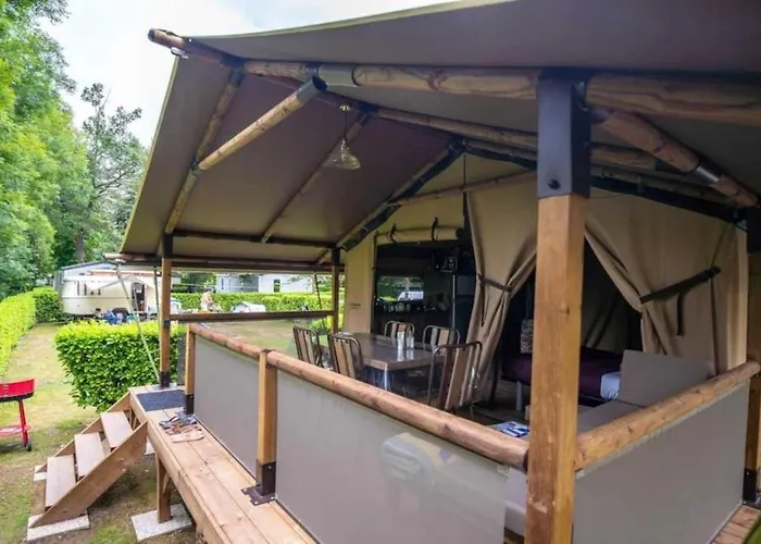 Kamp alanı Zecamping 4 Etoiles Familial Pet Friendly Anime Piscine Chauffee Aramits