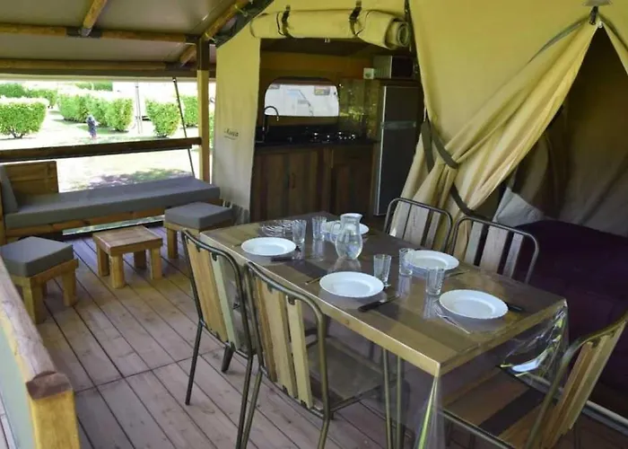 Zecamping 4 Etoiles Familial Pet Friendly Anime Piscine Chauffee Aramits