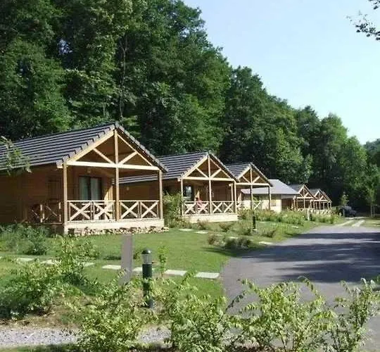 Kamp alanı Zecamping 4 Etoiles Familial Pet Friendly Anime Piscine Chauffee