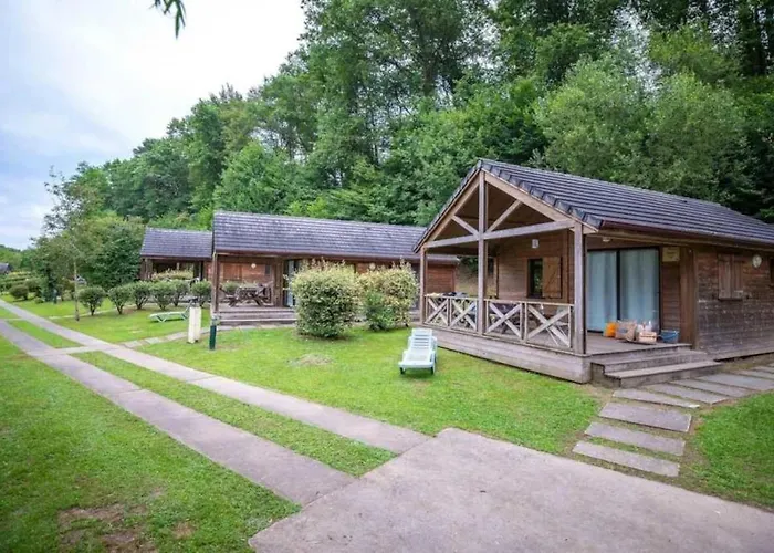 Kamp alanı Zecamping 4 Etoiles Familial Pet Friendly Anime Piscine Chauffee Aramits